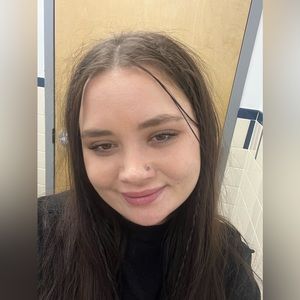 Meet your Posher, Lily